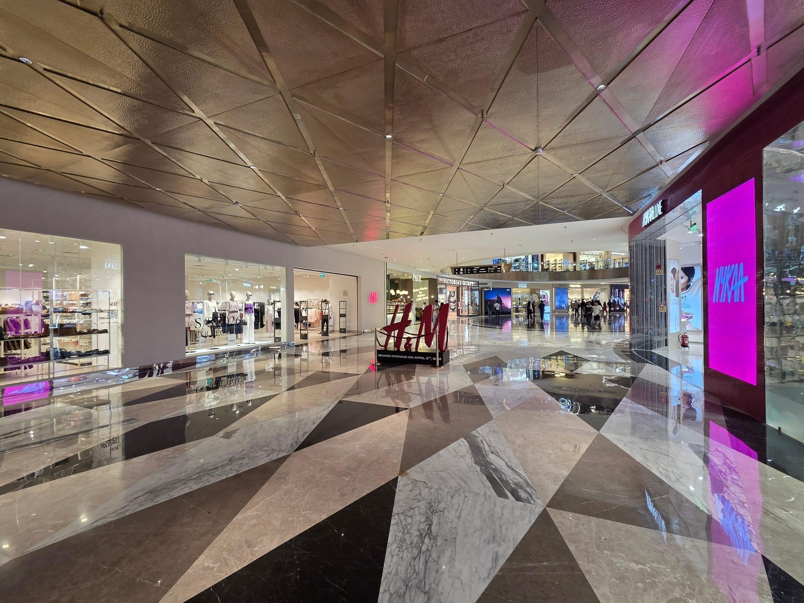 Elegante Mall, image 1