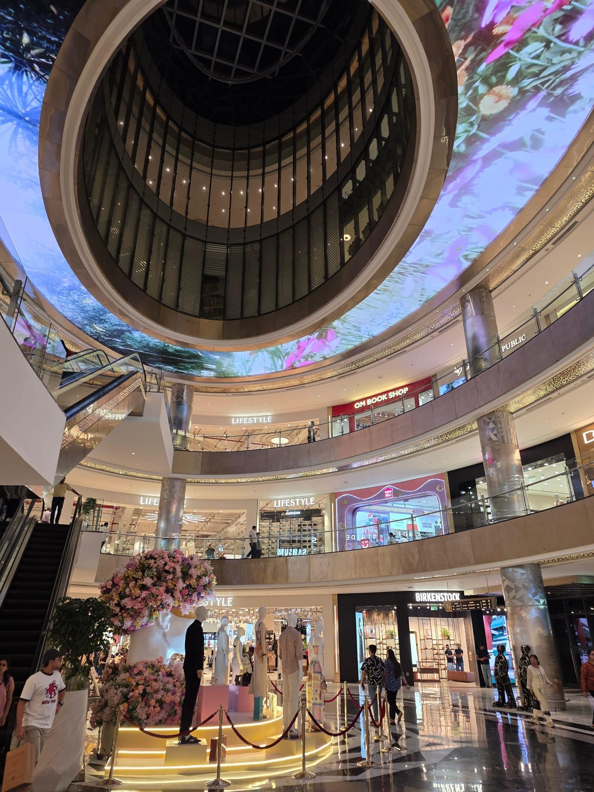 Elegante Mall, image 4