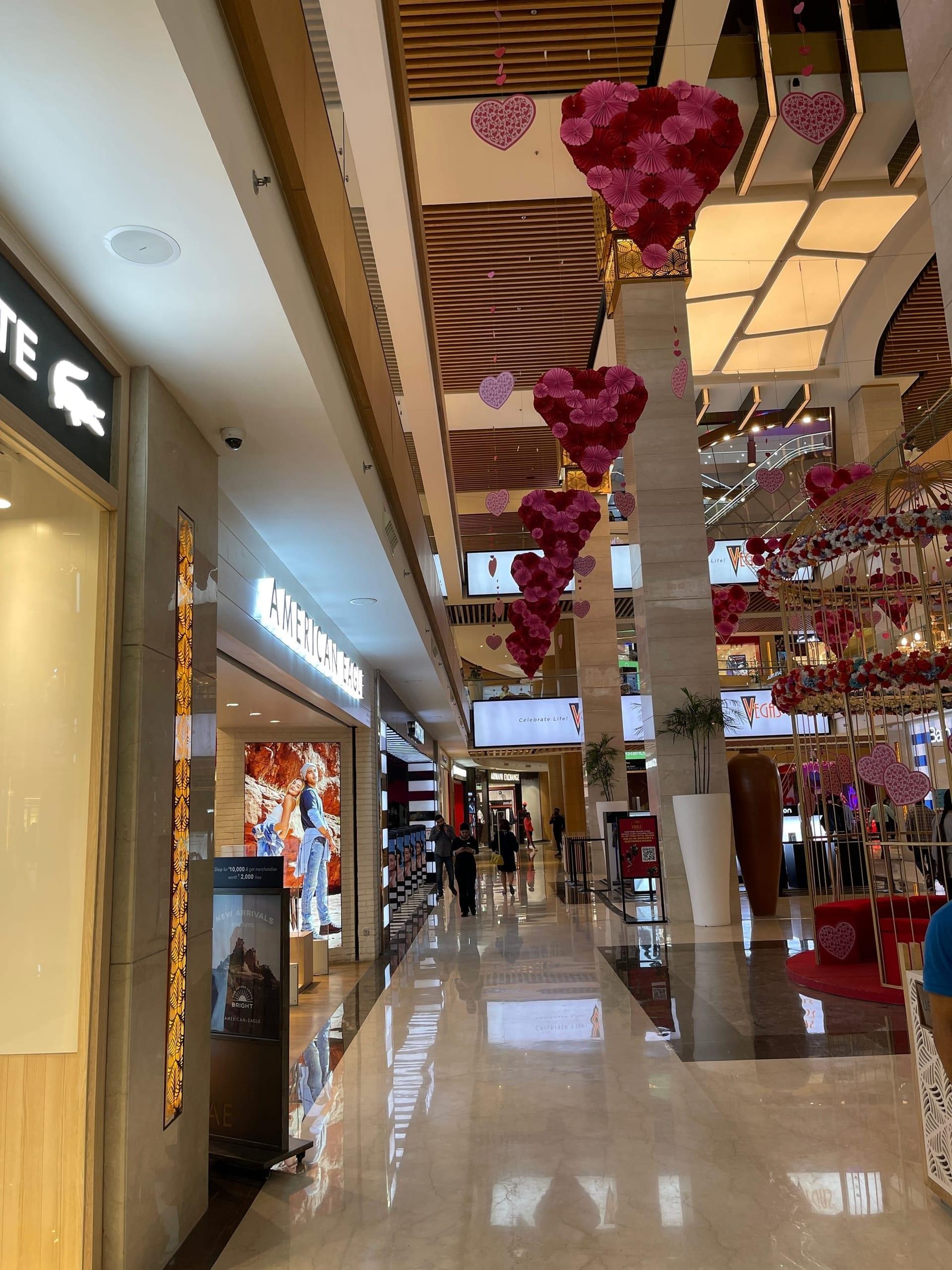 Vegas Mall, image 4