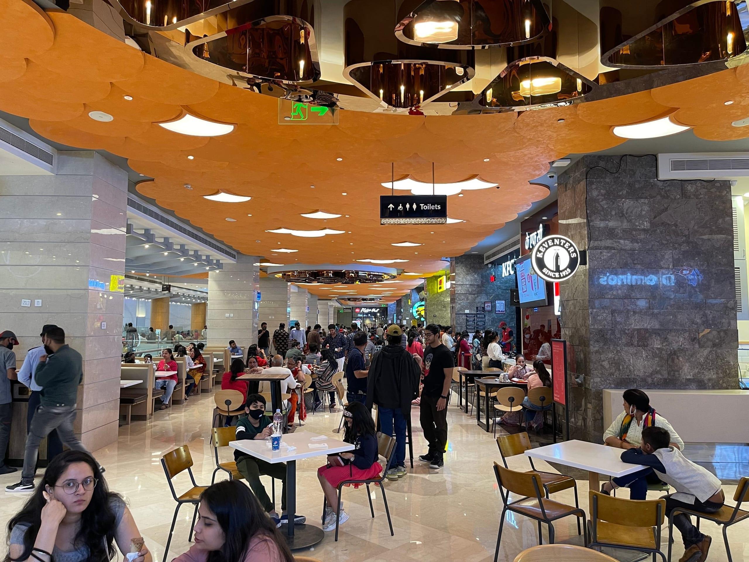 Vegas Mall, image 7